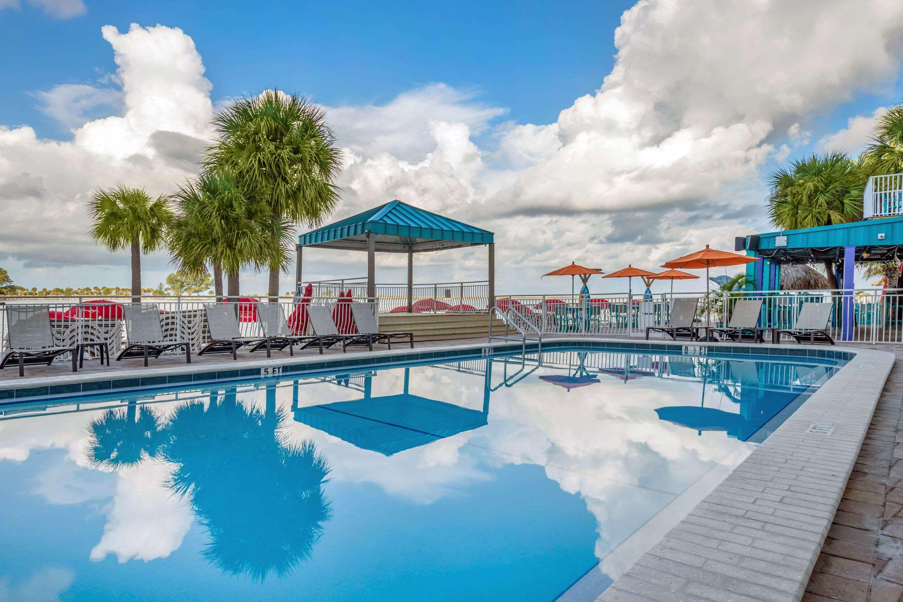 Winter The Dolphin'S Beach Club, Ascend Hotel Collection Clearwater Beach Εξωτερικό φωτογραφία