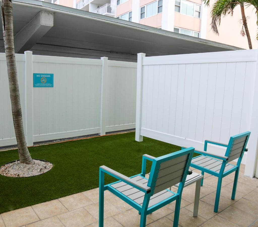 Winter The Dolphin'S Beach Club, Ascend Hotel Collection Clearwater Beach Εξωτερικό φωτογραφία