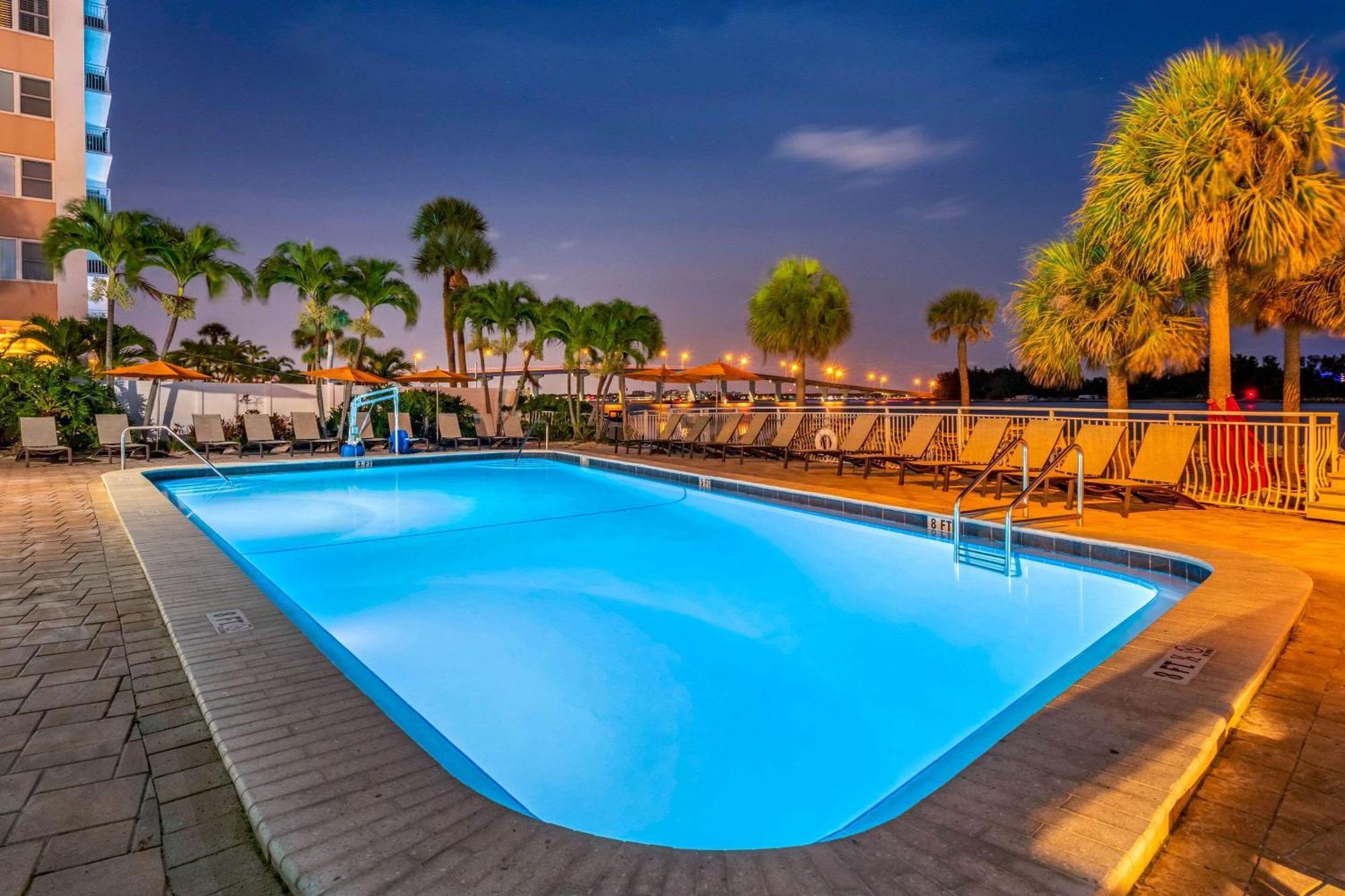Winter The Dolphin'S Beach Club, Ascend Hotel Collection Clearwater Beach Εξωτερικό φωτογραφία