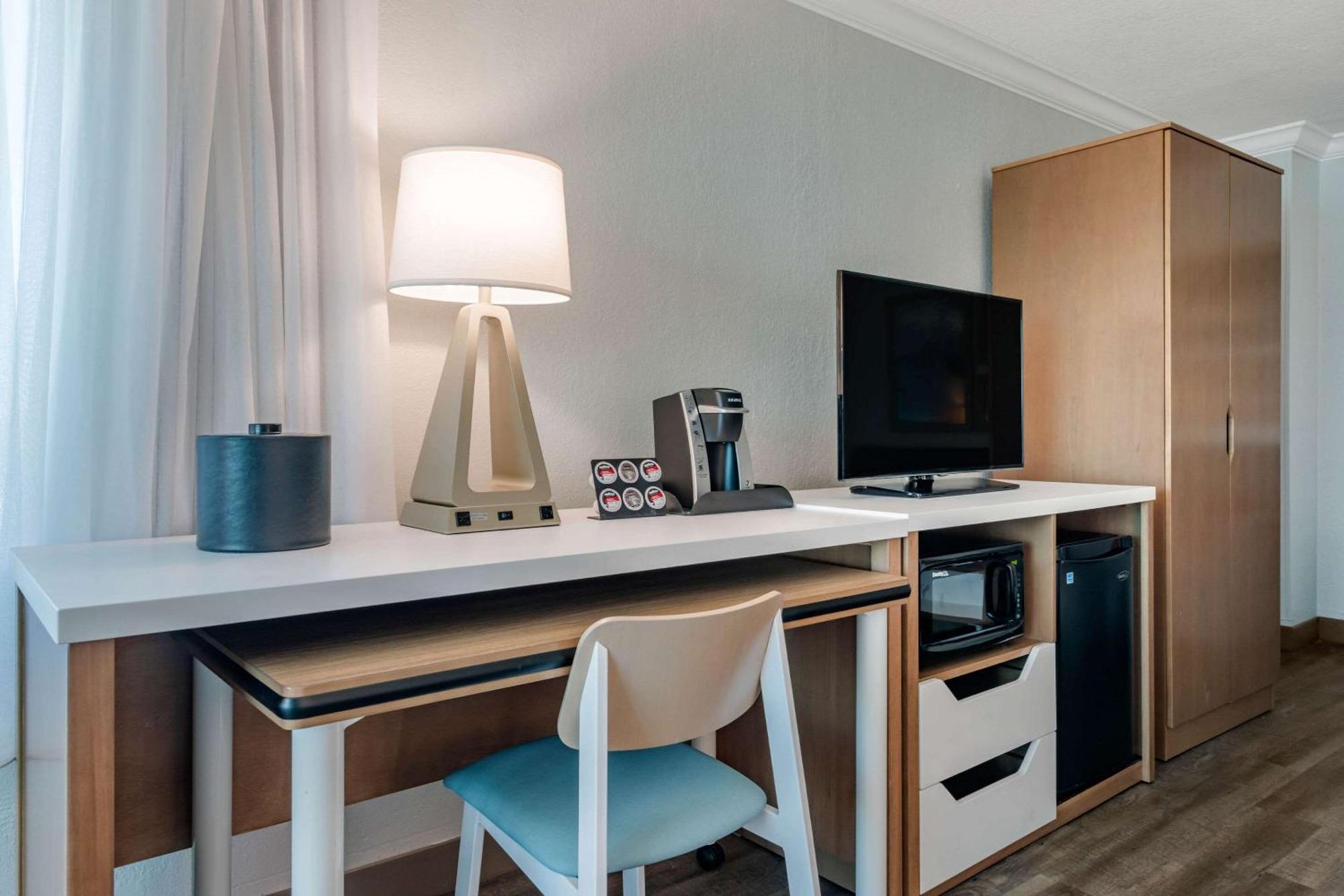 Winter The Dolphin'S Beach Club, Ascend Hotel Collection Clearwater Beach Εξωτερικό φωτογραφία